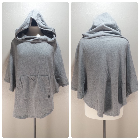 Vans Sweaters - VANS hooded poncho D03